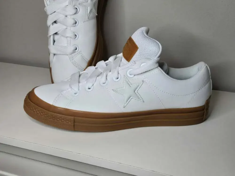 Converse One Star Low 'Puff - White Gum' Sneakers (A14731C) - Picture 2 of 7